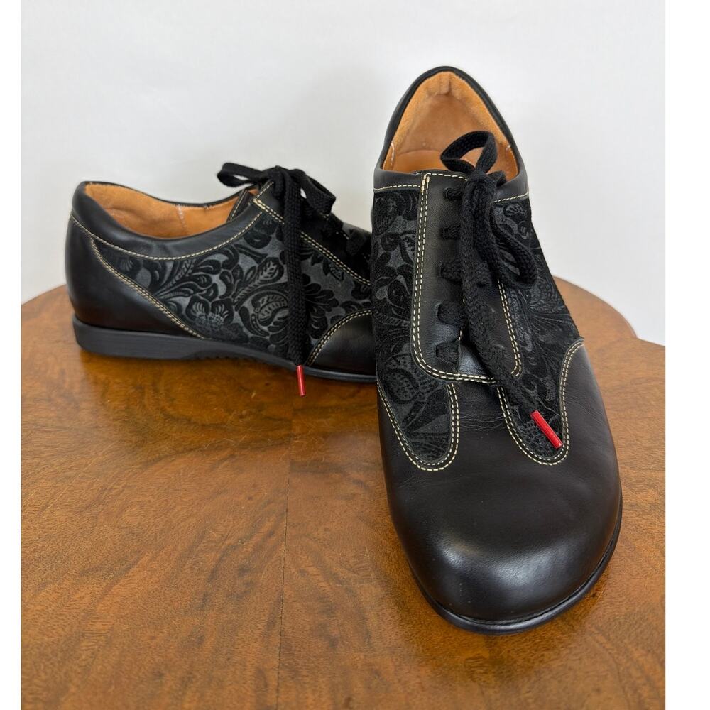Think! Black Flocked Damask Leather Red Aglet Lace Up Sneaker 10